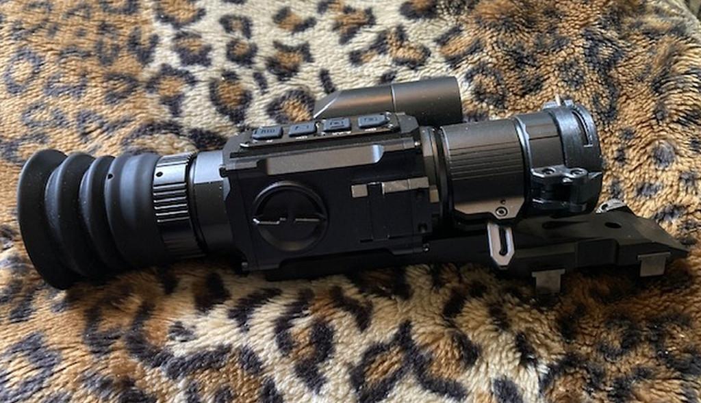 Pard NV008s LRF, Ophalen of Verzenden, Zo goed als nieuw