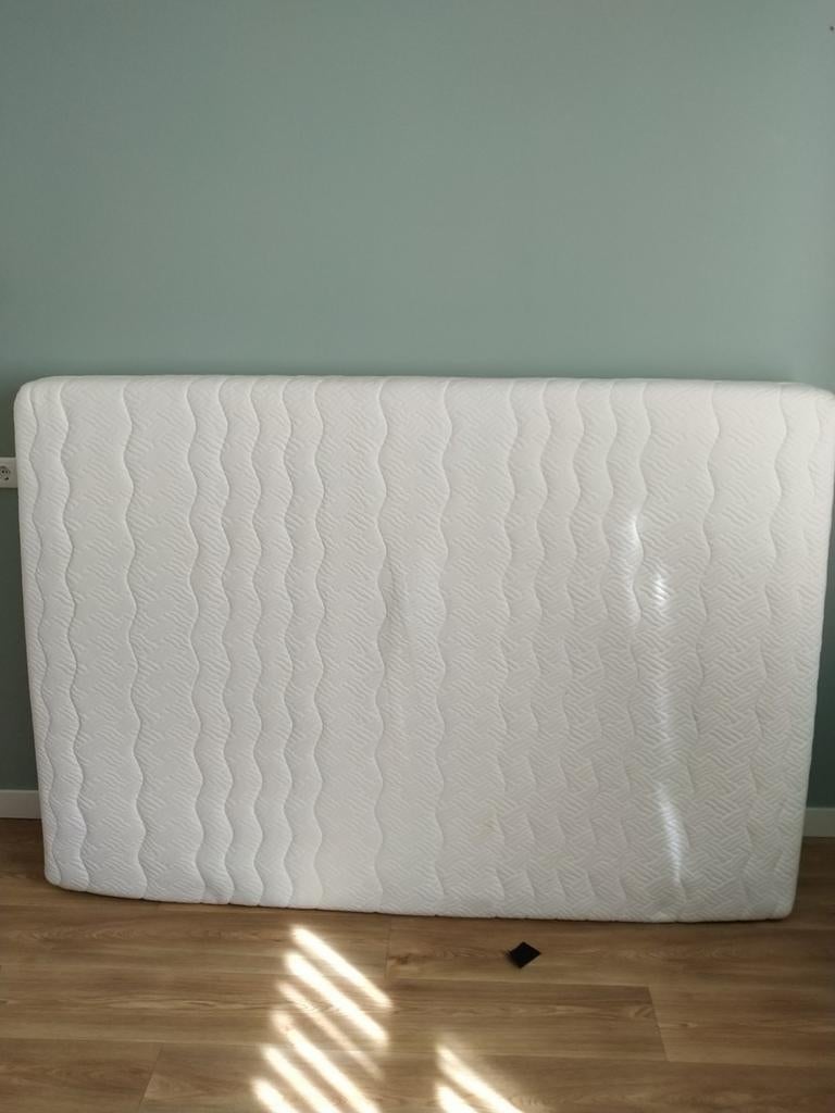 Netjes matras, Huis en Inrichting, Slaapkamer | Matrassen en Bedbodems, Ophalen