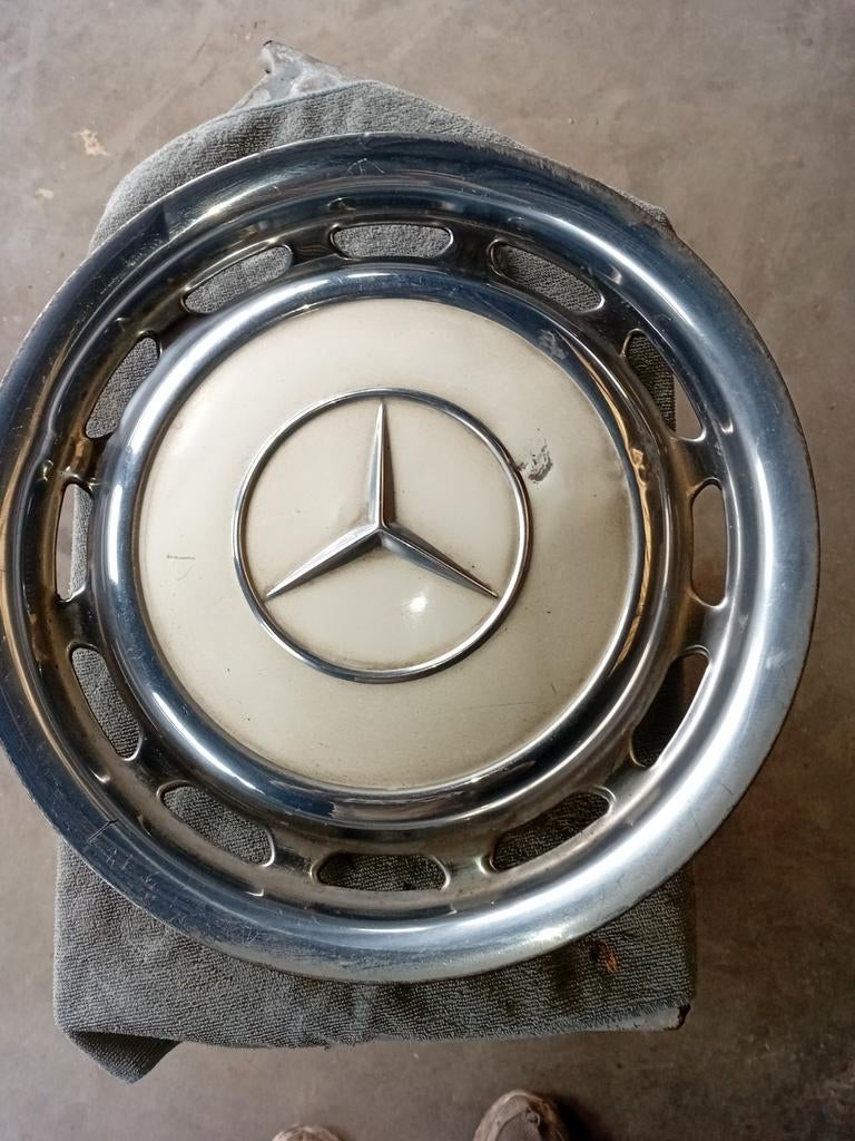 Mercedes-wieldoppen, Ophalen of Verzenden