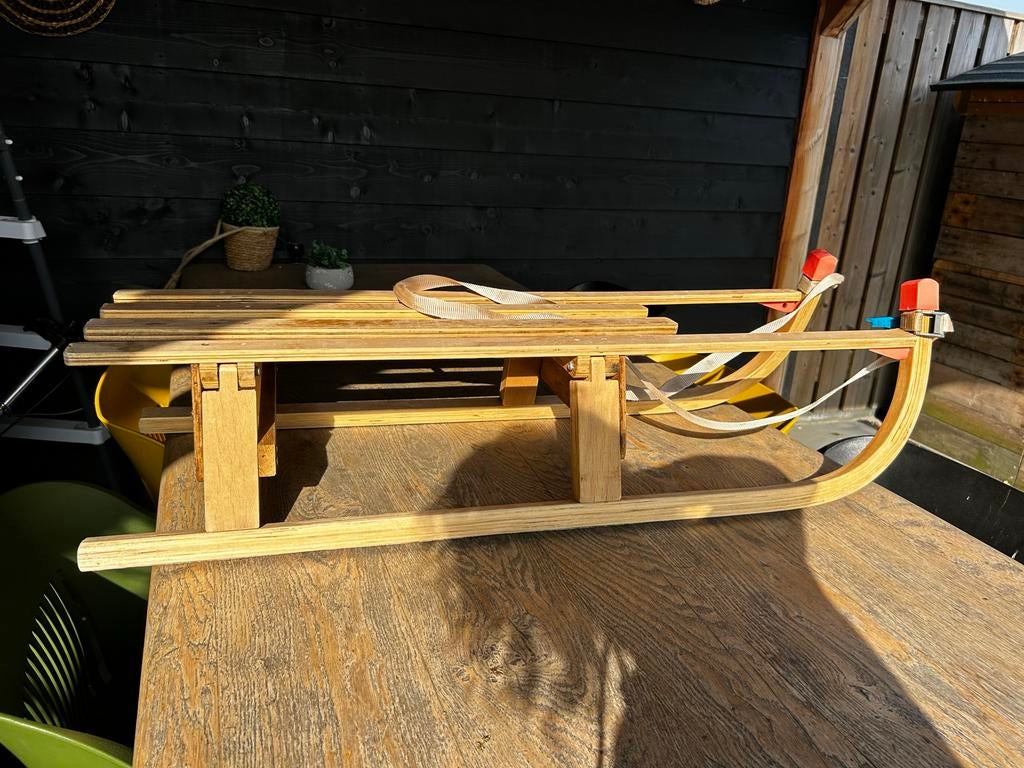 Houten slee met trekkoord, Ophalen, Rugleuning, Gebruikt, Hout