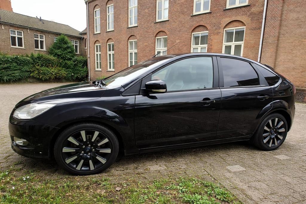 Ford Focus 1.6 85KW 5D 2009 Zwart, Auto's, Opel, Particulier, ABS, Airbags, Airconditioning, Bluetooth, Boordcomputer, Centrale vergrendeling