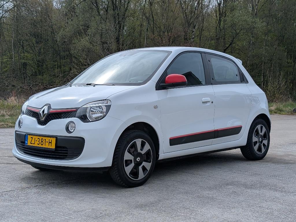 Renault Twingo 2019 incl trekhaak en middenarmsteun cruise, Auto's, Renault, Voorwielaandrijving, 4 stoelen, Wit, Origineel Nederlands