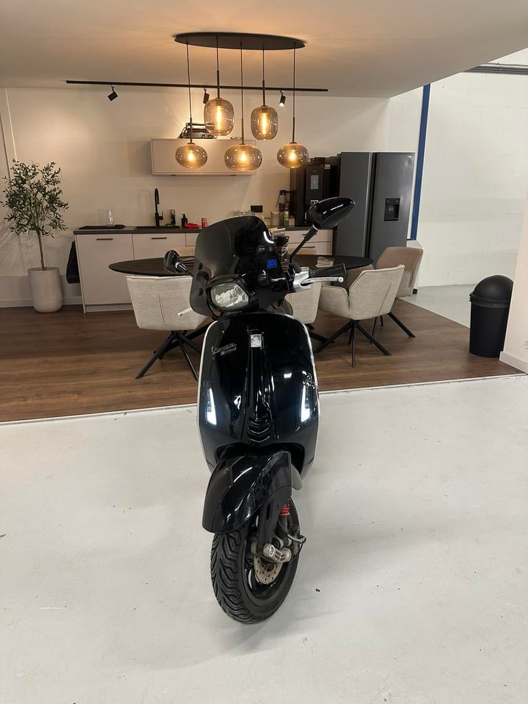 Vespa sprint 4t 50cc 2014, Ophalen, Zo goed als nieuw, Benzine