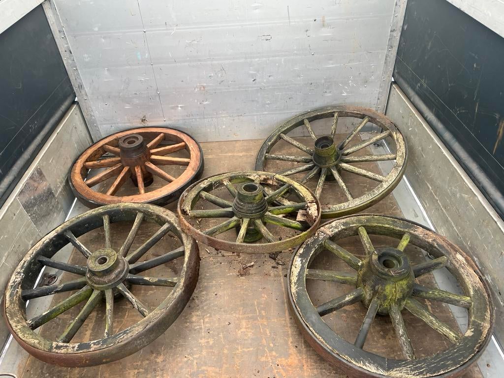 Karrewielen, Gebruikt, Paard of Pony