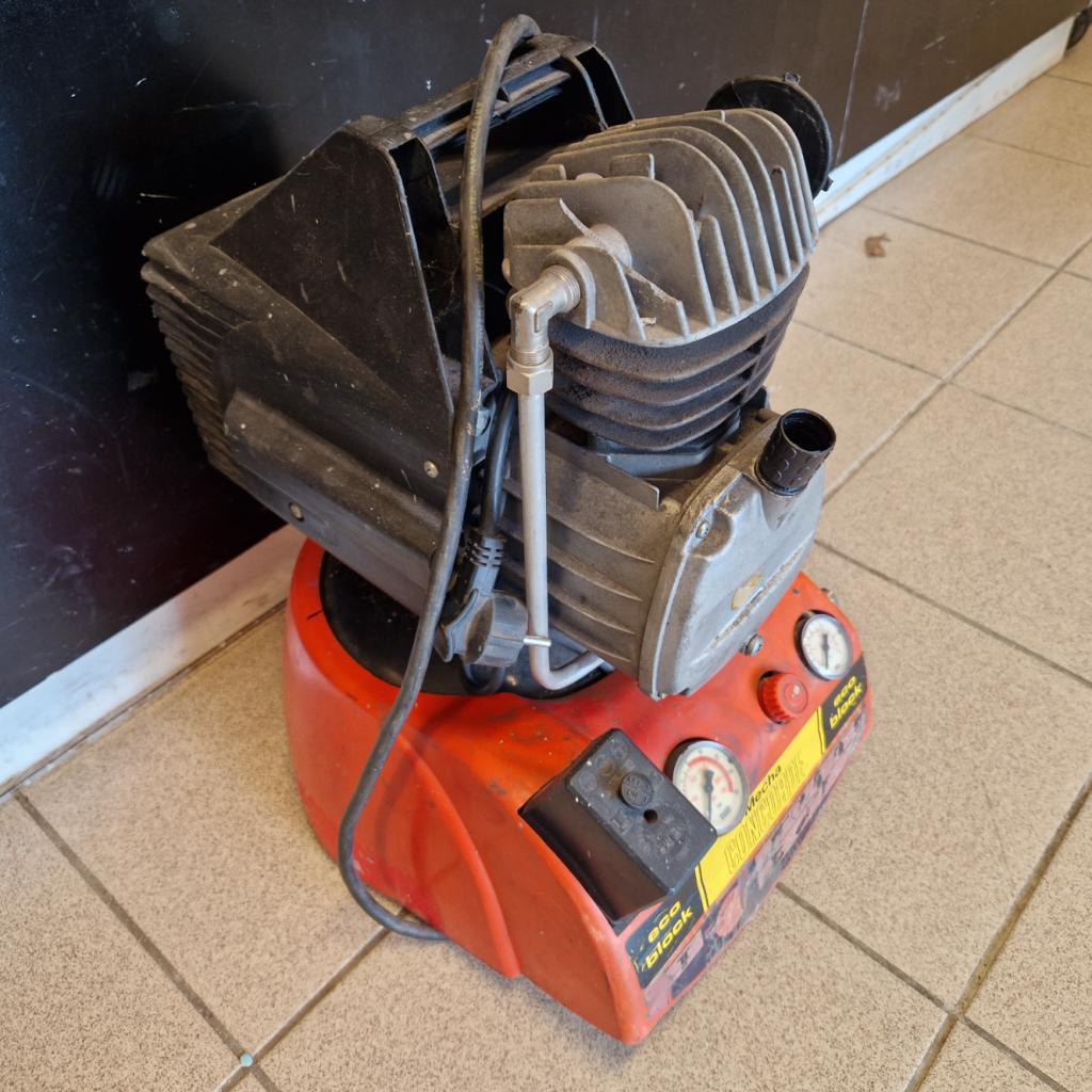 Mecha Concorde Compressor - In Gebruikte Staat, Doe-het-zelf en Verbouw, Compressors, Flex Ltd., Zo goed als nieuw, https://flex.com/contact-us