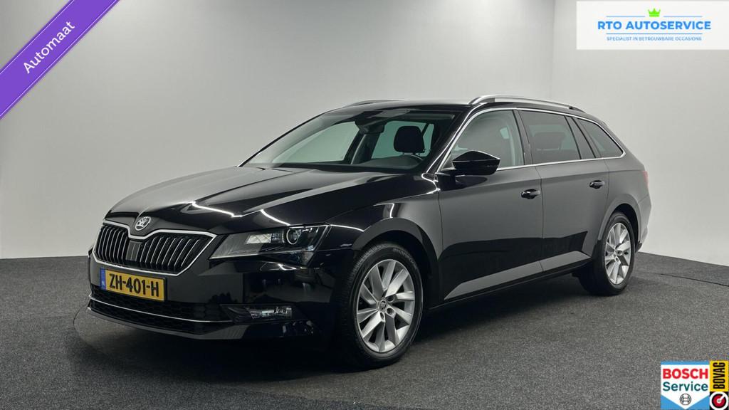 Skoda Superb Combi 1.5 TSI ACT Style Business CAMERA CARPLAY, Auto's, 4 cilinders, Zwart, Origineel Nederlands, 1600 kg