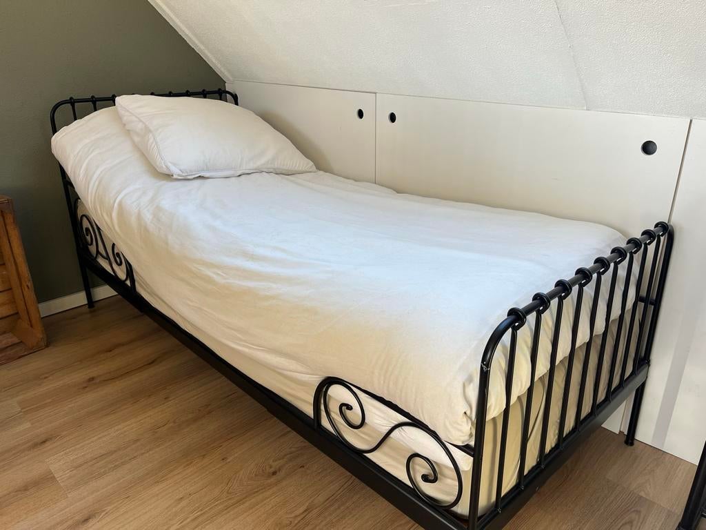 Ikea Minnen meegroeibed 80x200 (excl. matras), Huis en Inrichting, Ophalen, Eenpersoons, Zwart, 80 cm