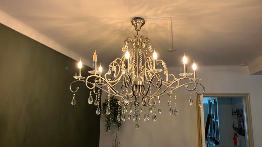 Kroonluchter, Ophalen, Zo goed als nieuw