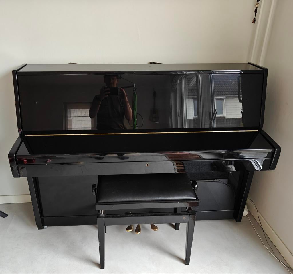 Ritmuller Piano - Zwart Hoogglans (146x46x109 cm), Ophalen, Gebruikt, Zwart, Piano