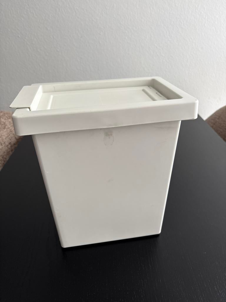 Ikea prullenbak - Gebruikt maar in goede staat, Ophalen, Kunststof, Gebruikt, Minder dan 50 cm