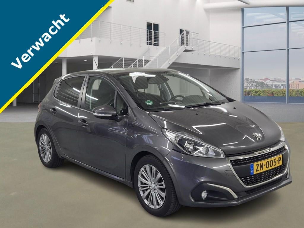 Peugeot 208 VERWACHT! 1.2 PT SIGNATURE + AIRCO/APPLE CARPLAY, 21 km/l, 83 pk, Stof, Euro 6