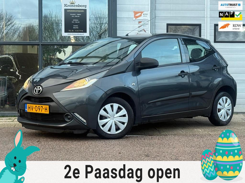 Toyota Aygo 1.0 VVT-i x-Play, CARPLAY, NAP, APK, Voorwielaandrijving, Stof, Gebruikt, Start-stop-systeem