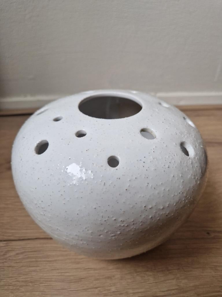 Vaas H&M Home, Huis en Inrichting, Woonaccessoires | Vazen, Ophalen of Verzenden, Overige kleuren, Aardewerk of Porselein, Minder dan 50 cm