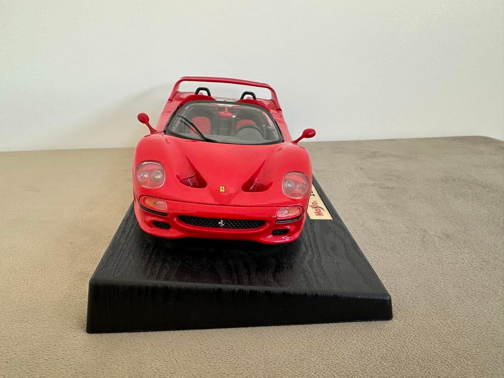 Maisto Ferrari F50 (1995) modelauto - Zo goed als nieuw, Ophalen, Zo goed als nieuw, Auto, Maisto