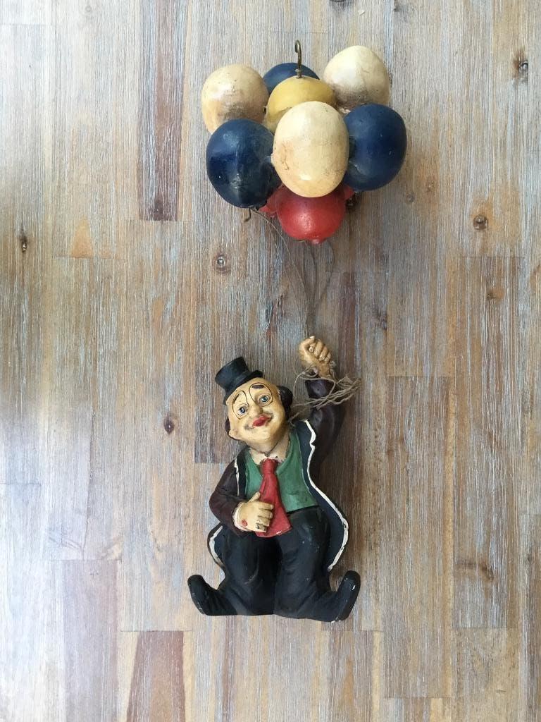 Decoratieve clown met ballonnen. Kunsthars., Verzamelen, Poppetjes en Figuurtjes, Gebruikt, Ophalen of Verzenden