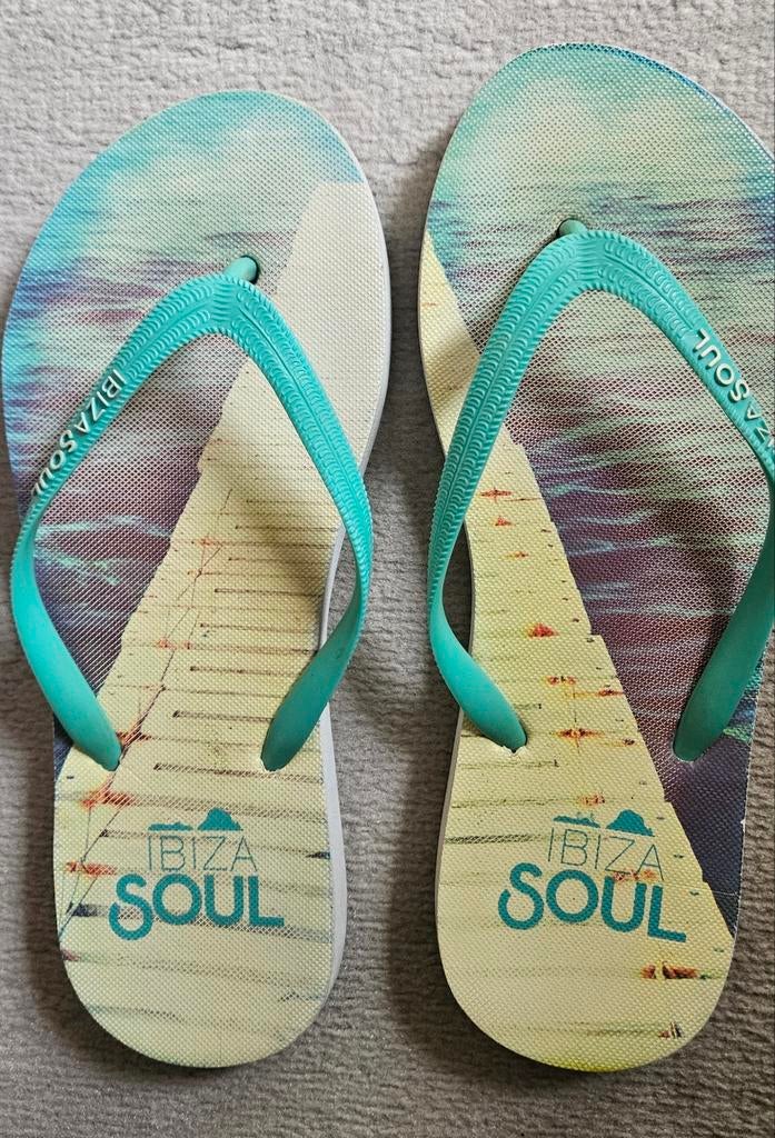 Ibiza Soul badslippers - Zo goed als nieuw - Maat 36, Ibiza Soul, Ophalen of Verzenden, Zo goed als nieuw, Slippers