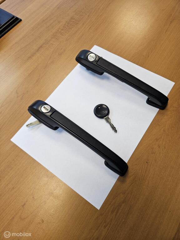 Set (L+R) deurgrepen Porsche 924, Gebruikt