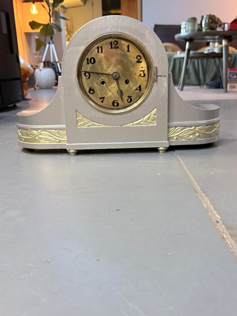 Antieke klok die gepimpt is, Antiek en Kunst, Ophalen
