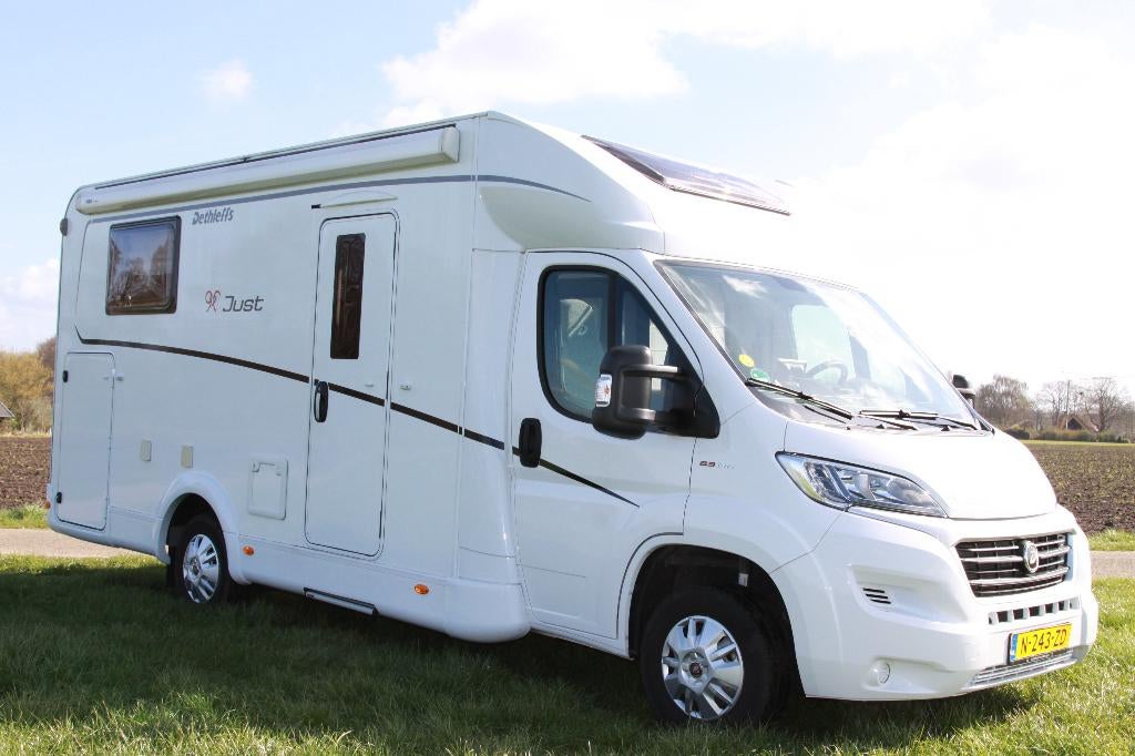 Dethleffs Just 90 Lengtebedden enkele bedden garage, Caravans en Kamperen, Campers, Fiat, Bedrijf, Tot en met 3, Afzuigkap
