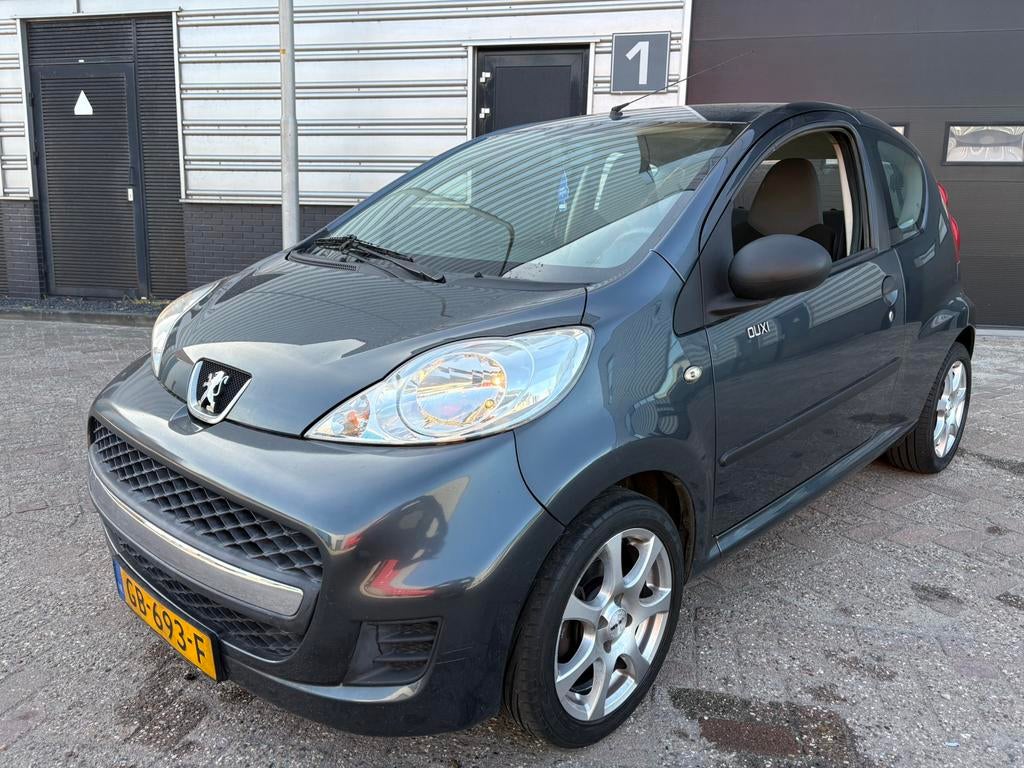 Peugeot 107 1.0 12V 3DR 2009 Grijs, Stof, Zwart, 4 stoelen, 68 pk
