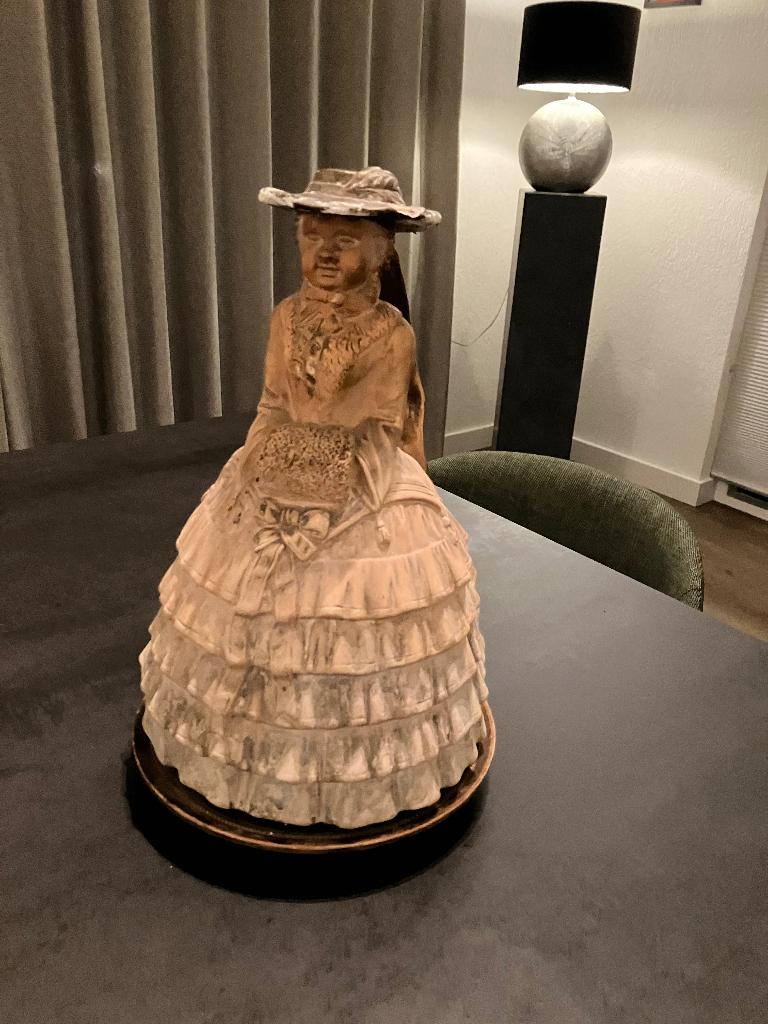 Antieke vaas, Ophalen