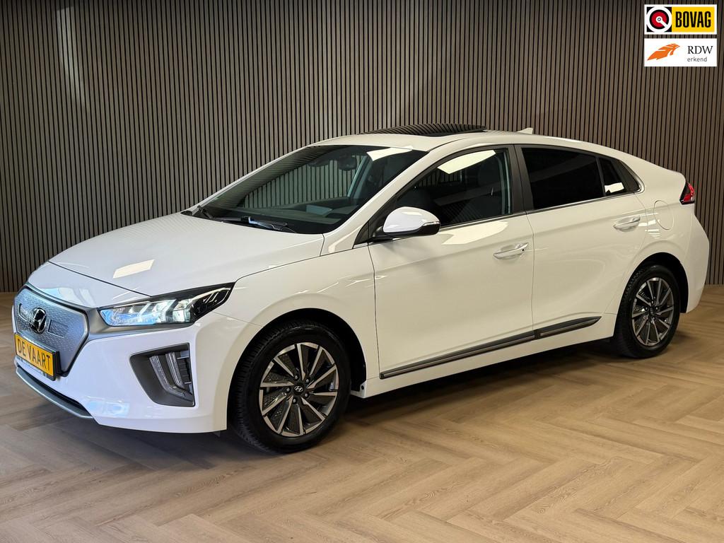 Hyundai IONIQ STYLE EV 38 kWh SOH 93,4% AUT SCHUIFDAK STOEL/, Auto's, Hyundai, Gebruikt, Overige carrosserieën, Met garantie (alle)