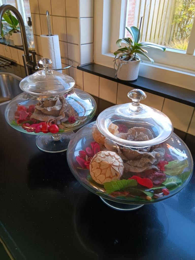 Glazen schalen op voet, Ophalen of Verzenden