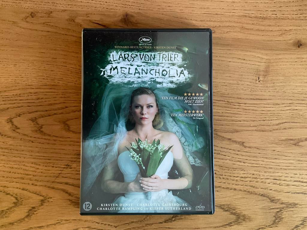 12). Melancholia- Lars von Trier, Kirsten Dunst, C Rampling., Vanaf 12 jaar, Ophalen of Verzenden, Gebruikt, Drama