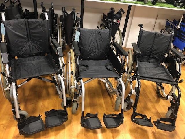 Rolstoel Lichtgewicht Inklapbaar Nieuw Tweedehands Utrecht, Ophalen of Verzenden, Inklapbaar, Duwrolstoel