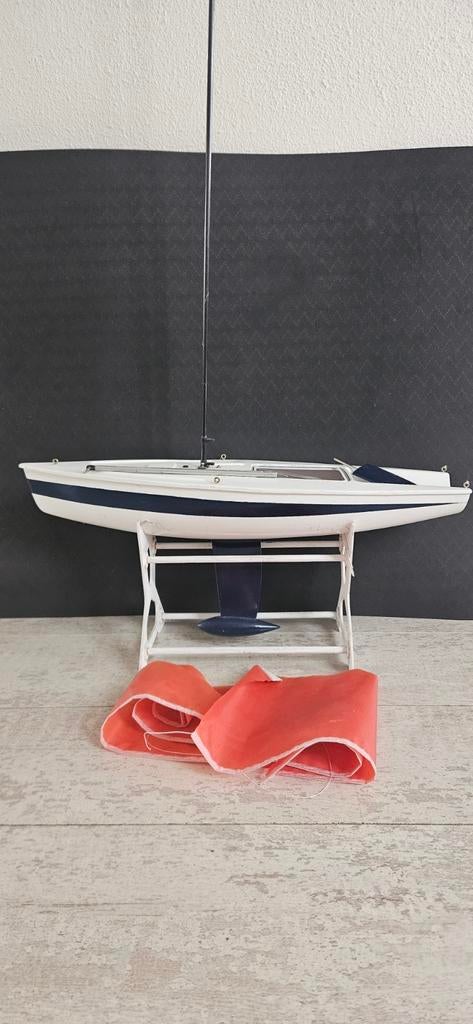 Micro magic - RC Zeilboot Model romp en onderdelen, Hobby en Vrije tijd, Modelbouw | Boten en Schepen, Ophalen of Verzenden, Gebruikt