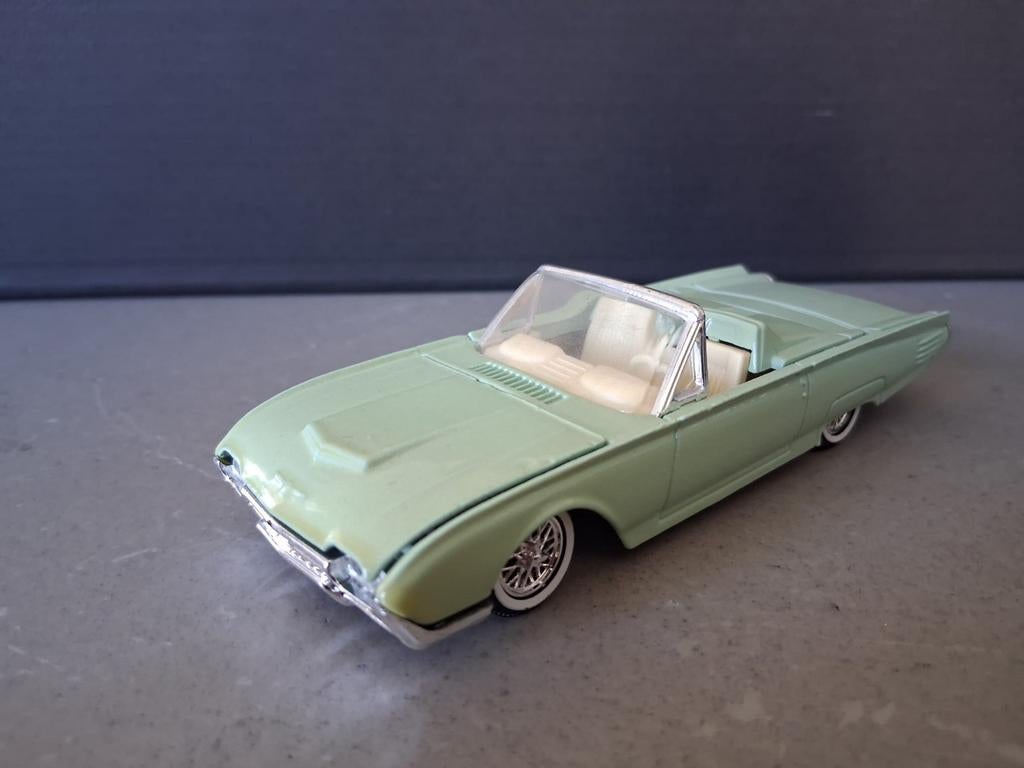 Modelauto Ford Thunderbird, Ophalen of Verzenden, Zo goed als nieuw, Auto, Overige merken
