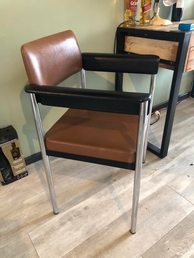 Vintage buisstoel, Huis en Inrichting, Ophalen, Zo goed als nieuw, Bruin, Eén