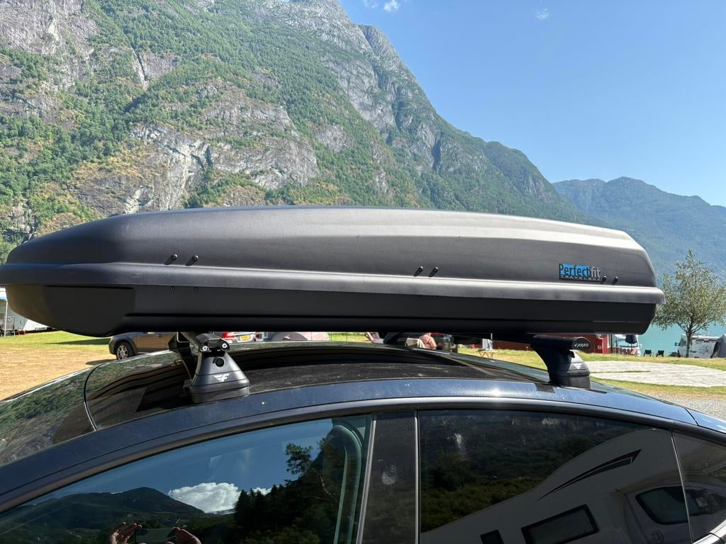 TE HUUR - Grote dakkoffer 500 liter - 75 kg draaggewicht, Ophalen, Zo goed als nieuw