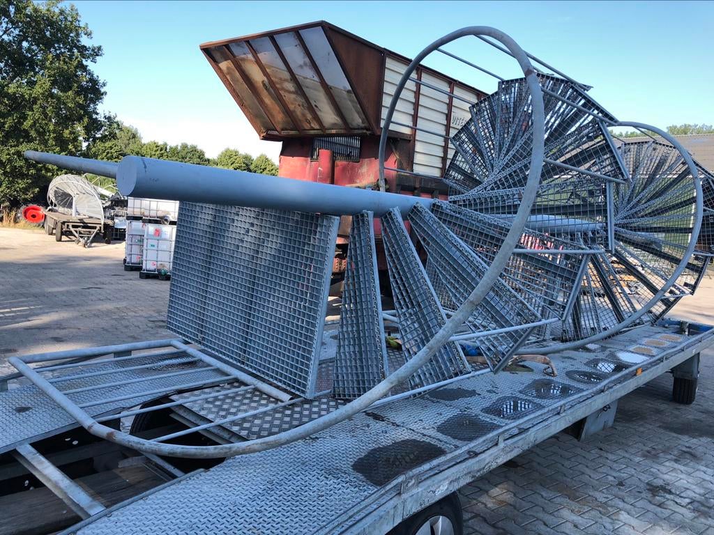 6 meter hoge wenteltrap spiltrap 90 cm tredes gegalvaniseerd, Ophalen of Verzenden