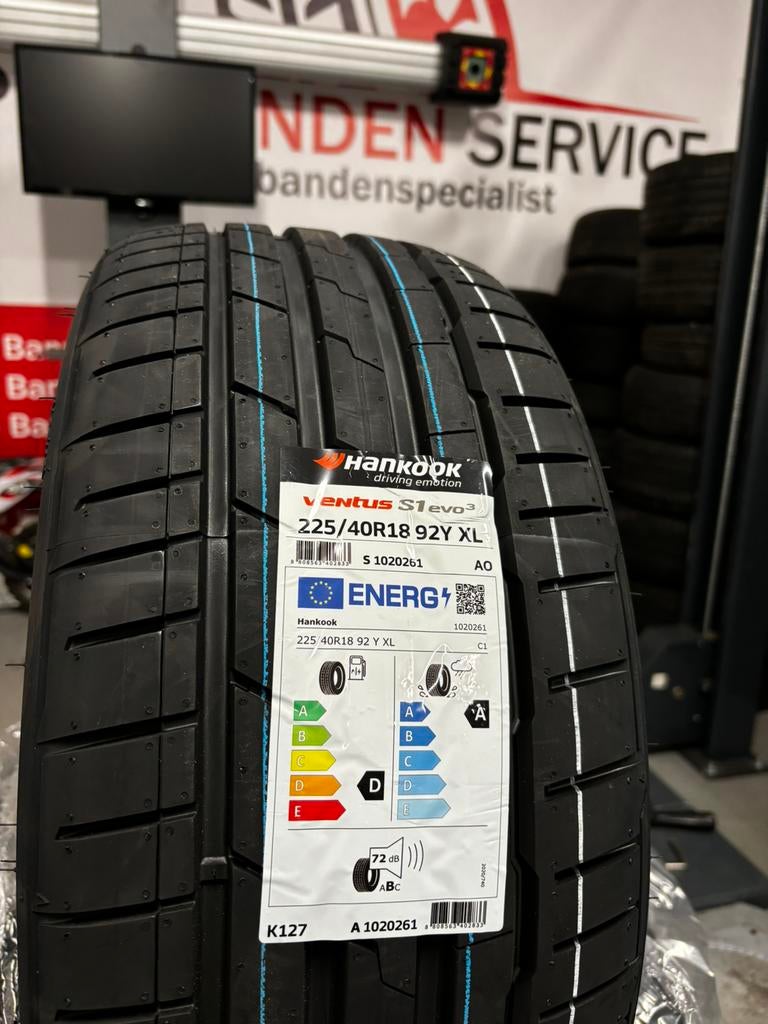 225/40/18 hankook S1 EVO 3, 18 inch, Nieuw, Ophalen of Verzenden, Band(en)