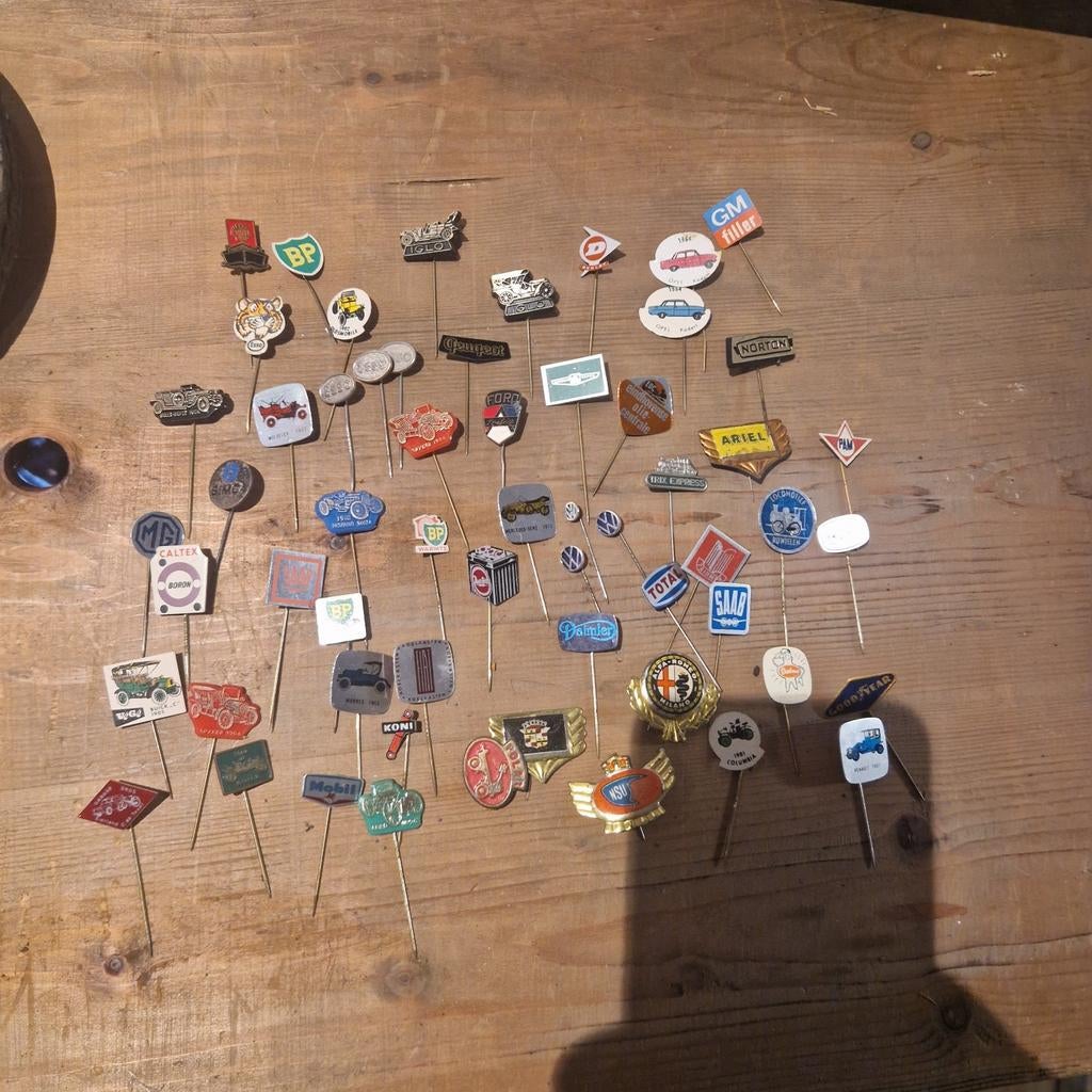 Auto, (brom)fiets en motoren speldjes, Ophalen of Verzenden, Gebruikt, Transport