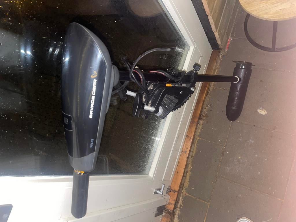 SAVAGE GEAR THRUSTER 12V 36LBS, Watersport en Boten, Hengelsport | Algemeen, Ophalen of Verzenden, Zo goed als nieuw