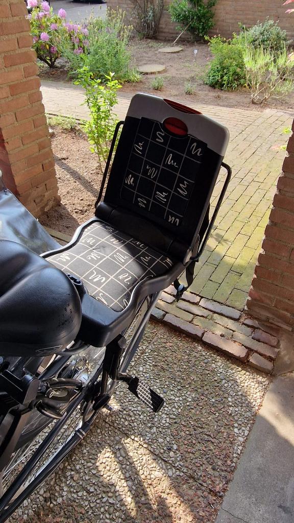 Bobike achterzitje Classic Junior zwart en classic maxi geel, Ophalen, Achterzitje, Bobike, Gebruikt