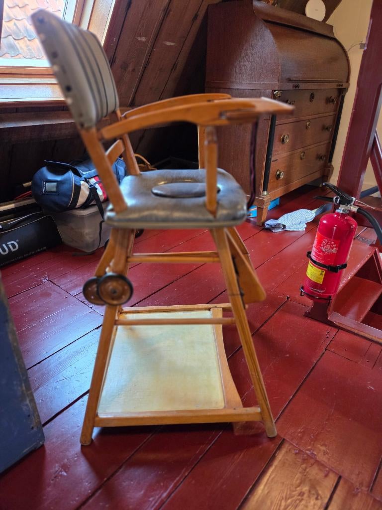 kinderstoel, vintage jaren 50, Kinderen en Baby's, Kinderstoelen, Ophalen, Gebruikt, Overige typen, Afneembaar eetblad