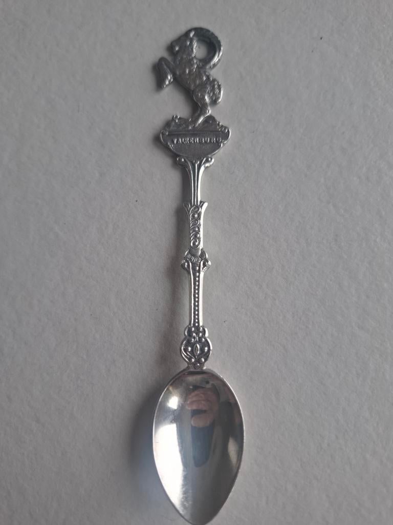 Valkenburg lepeltje met bok, Antiek en Kunst, Antiek | Bestek, Ophalen of Verzenden