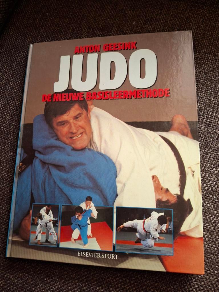 Judo door Anton Geesink basisleermethode, Ophalen of Verzenden, Zo goed als nieuw, Balsport