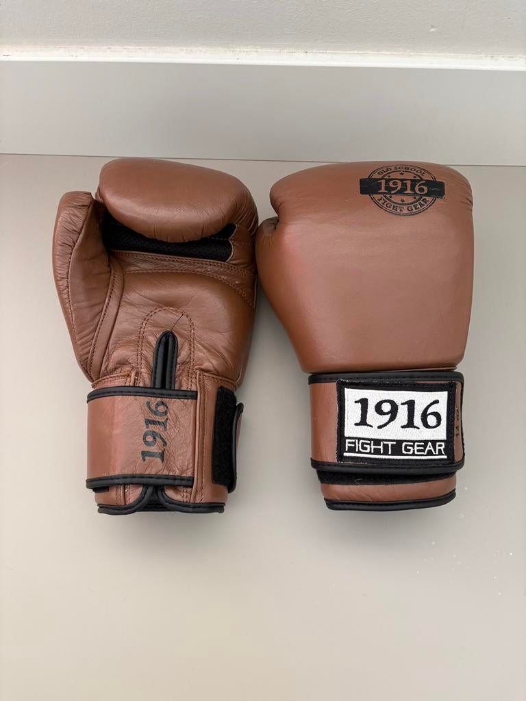 Leren Bokshandschoenen + Handwraps - Zo Goed Als Nieuw, Ophalen of Verzenden, Zo goed als nieuw, Bokshandschoenen
