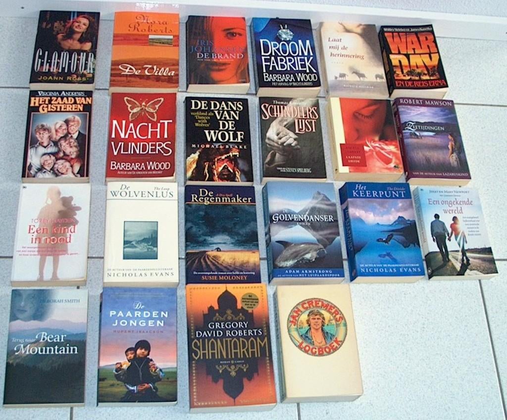 21 paperback romans (zie omschrijving voor de titels), Boeken, Romans, Zo goed als nieuw, Ophalen