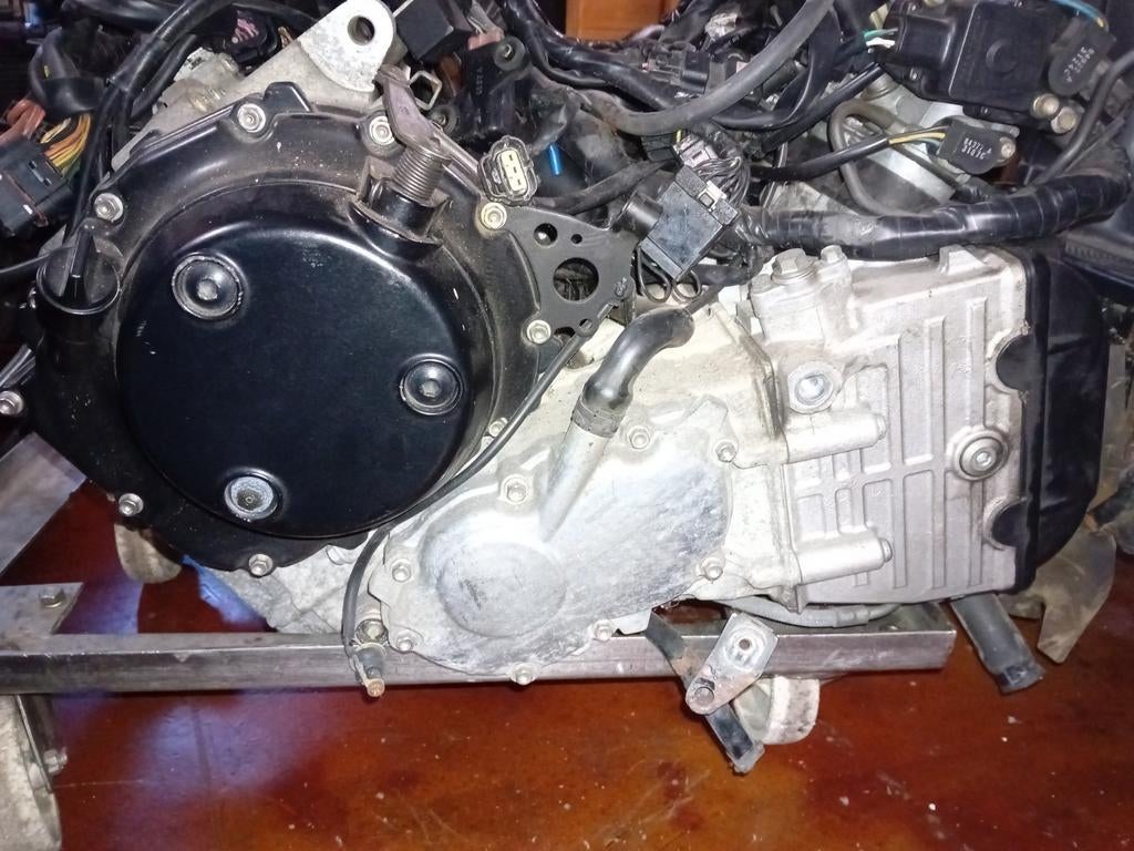 Triumph daytona 2004 motorblok engine motor blok, Ophalen