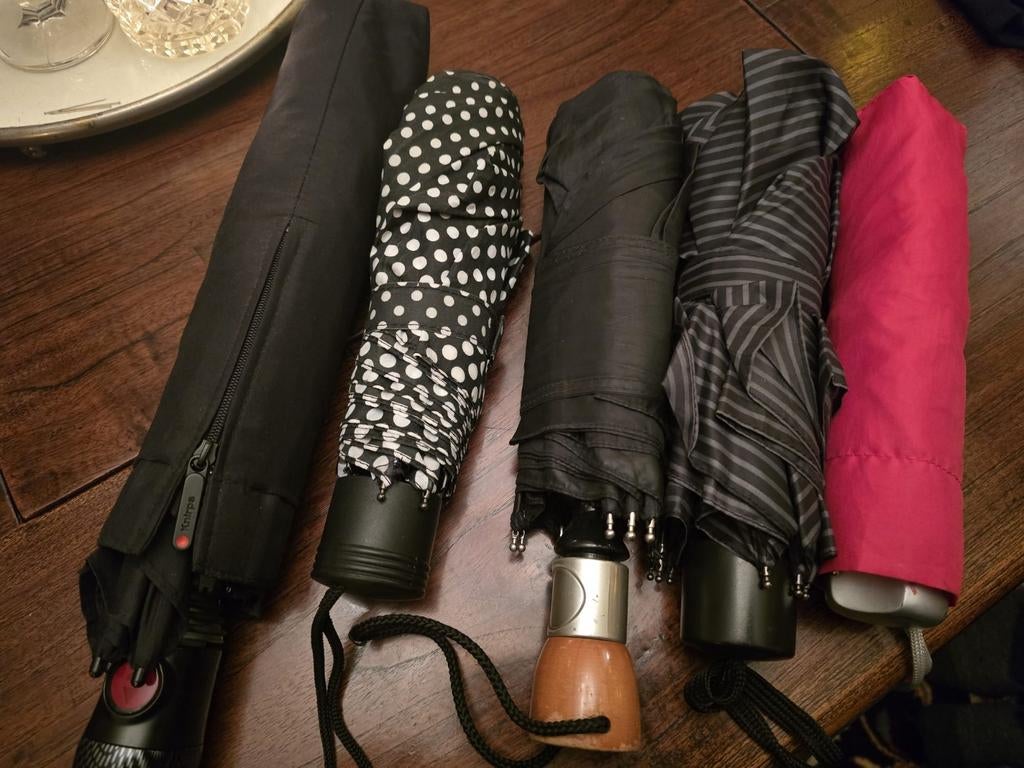 Diverse inschuifbare paraplu's, allemaal als nieuw!, Ophalen of Verzenden, Zo goed als nieuw, Overige kleuren