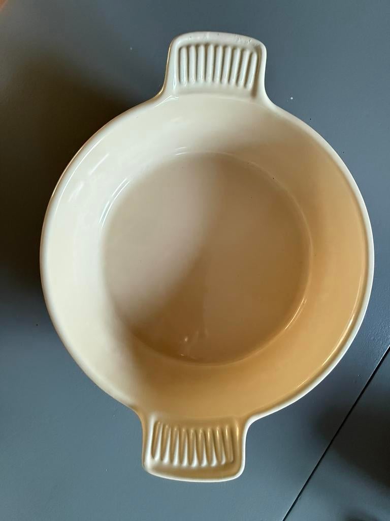 Ronde aardewerk ovenschaal Le Creuset, Ophalen, Zo goed als nieuw