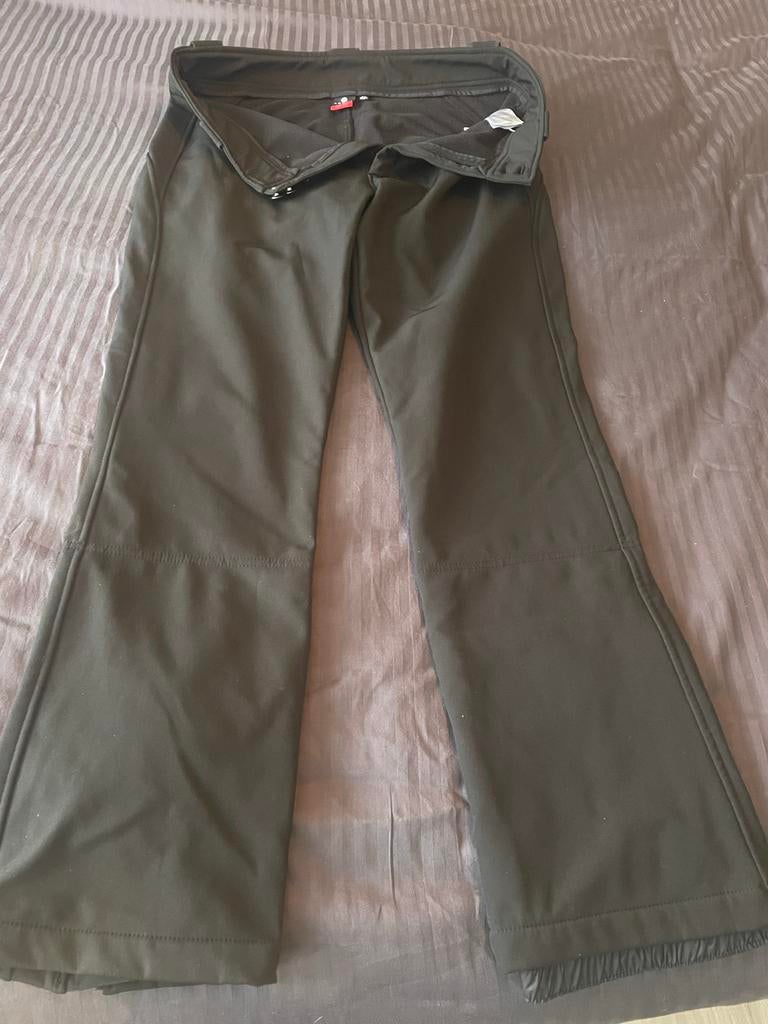 Luhta Ski Kleding: Broek 44, Jacks 38, 40, Protest L, Kleding | Dames, Wintersportkleding, Ophalen of Verzenden, Gedragen, Maat 42/44 (L)