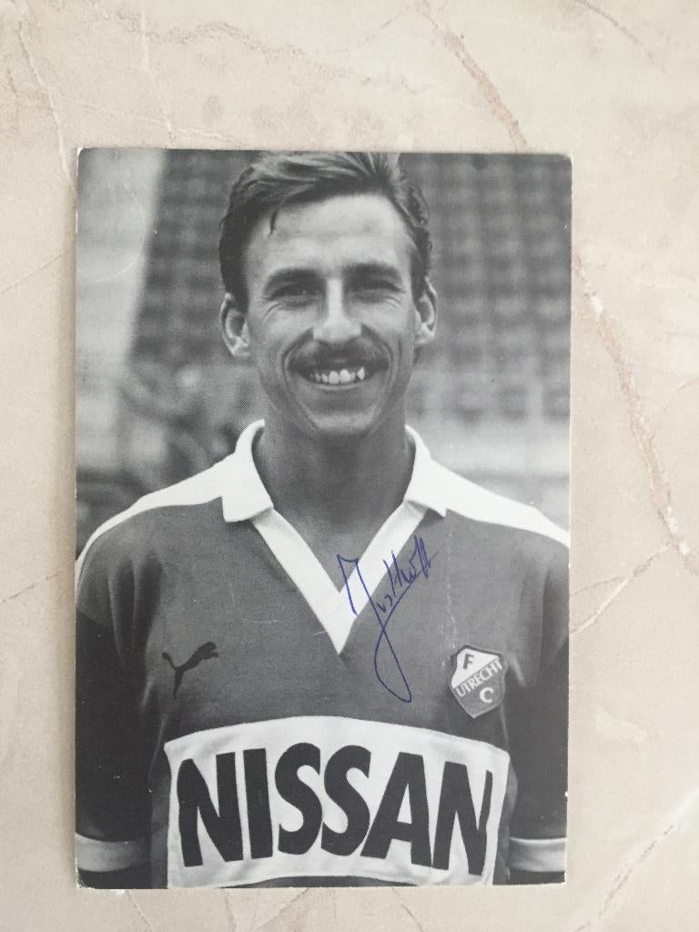 Spelerskaart vd Hooft signed Fc Utrecht - 1985/1986, Verzamelen, Sportartikelen en Voetbal, Ophalen of Verzenden, Zo goed als nieuw