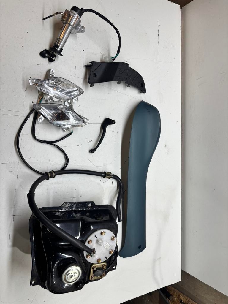 Verschillende onderdelen Sym Fiddle 2 2024 euro5 5K, Gebruikt, SYM, Sym, Ophalen of Verzenden