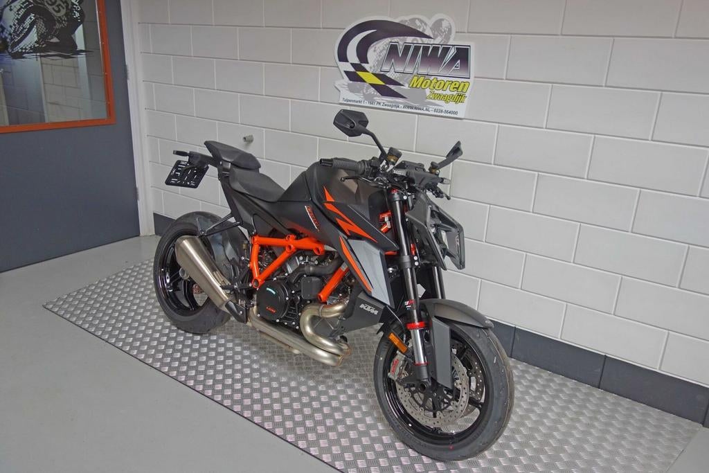 KTM 1390 SUPER DUKE R - foto 2